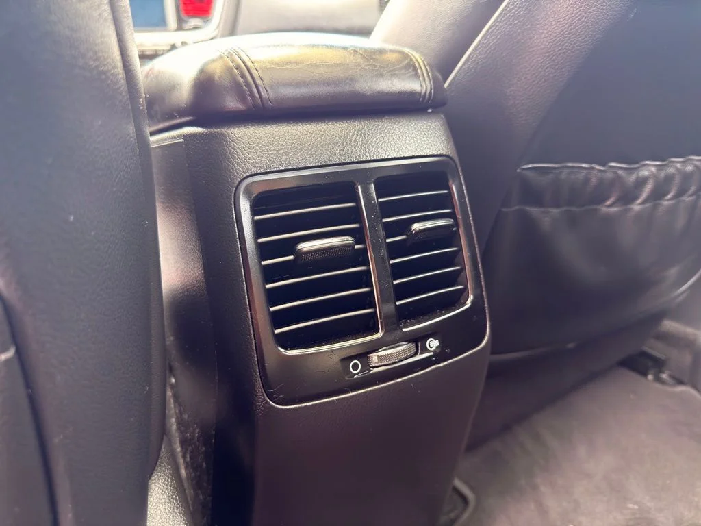 Used 2014 White Kia SXL image 24