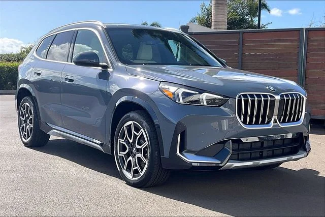 New 2026 Storm Bay Metallic BMW xDrive28i image 2