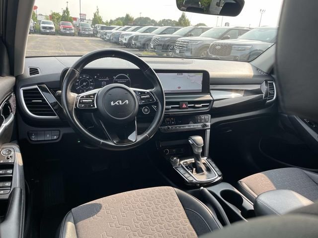 Used 2024 Gravity Gray Kia S image 17