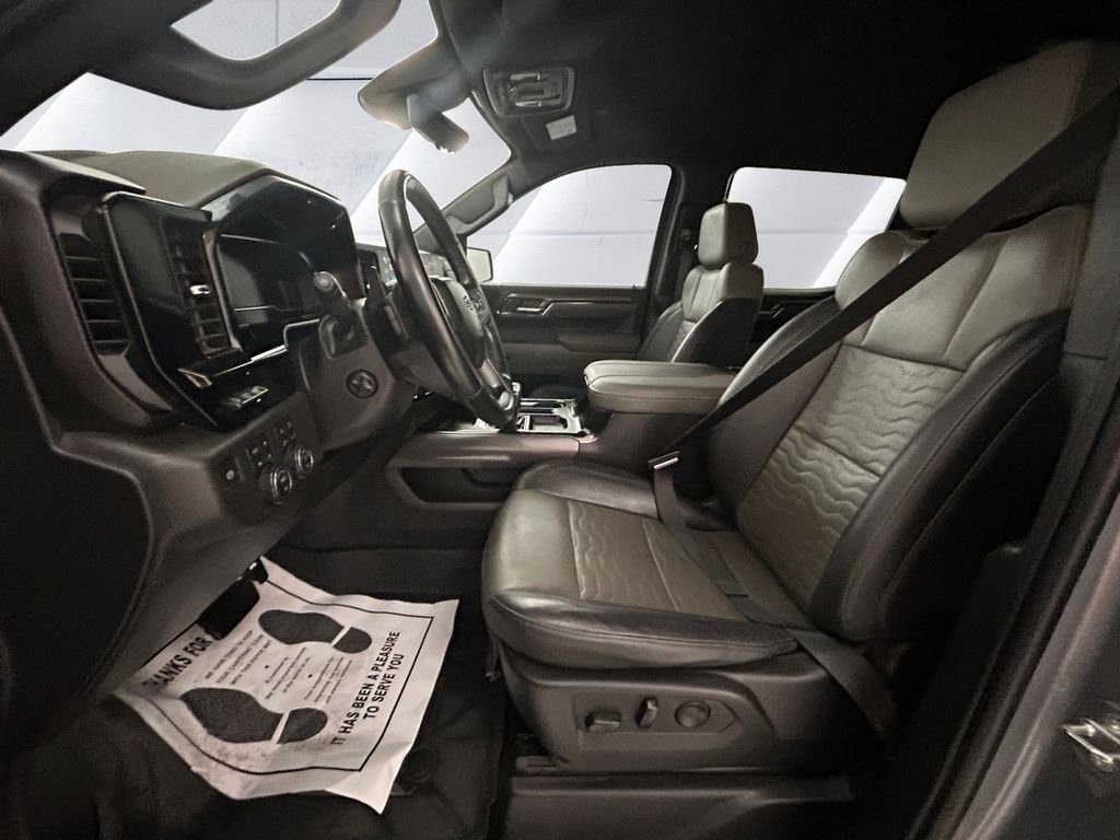 Used 2024 Gray Chevrolet ZR2 image 6