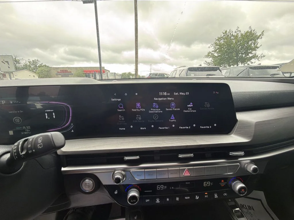 Used 2024 Black Kia EX X-Line image 18