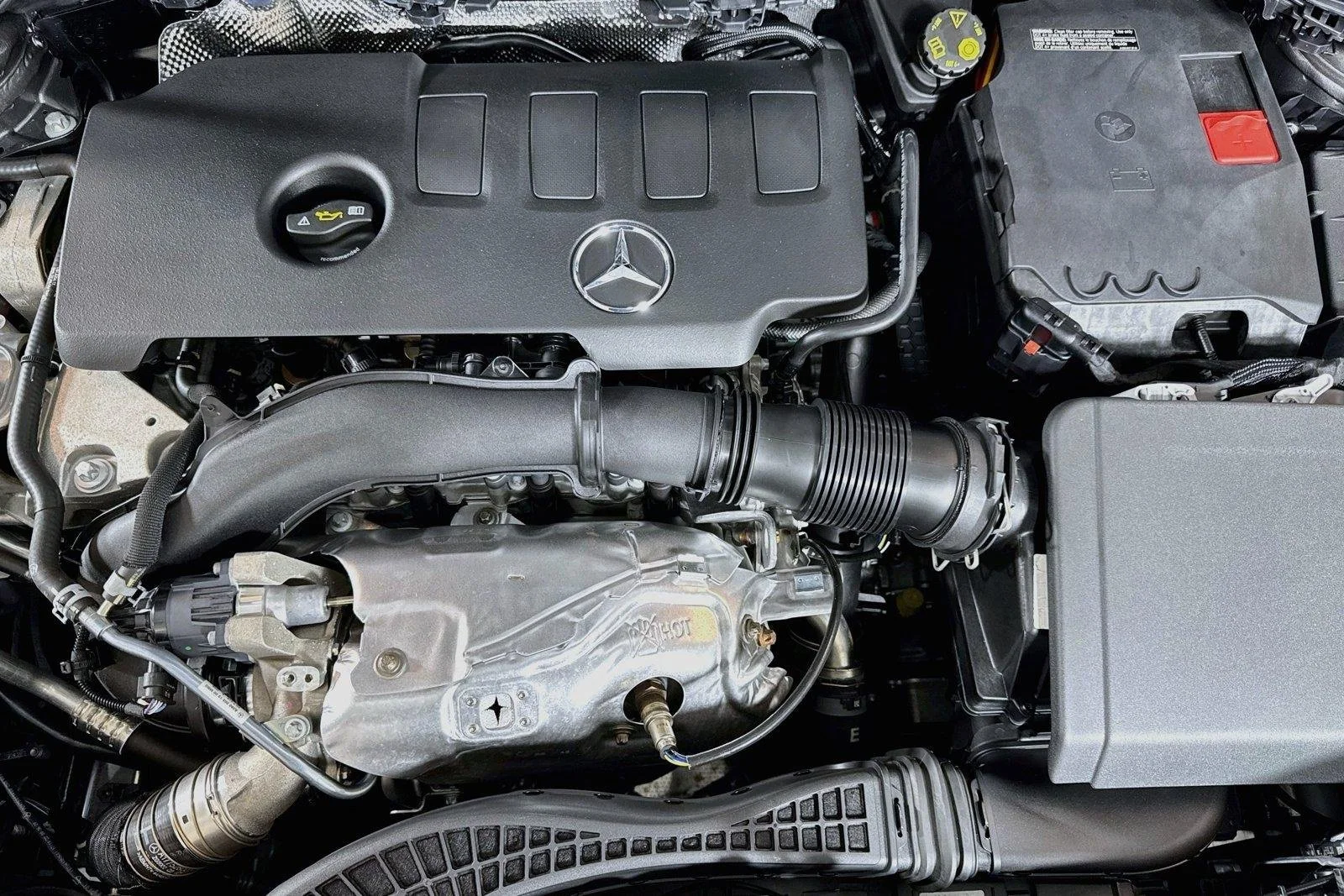 Used 2023 Mountain Grey Metallic Mercedes-Benz GLA 250 image 28