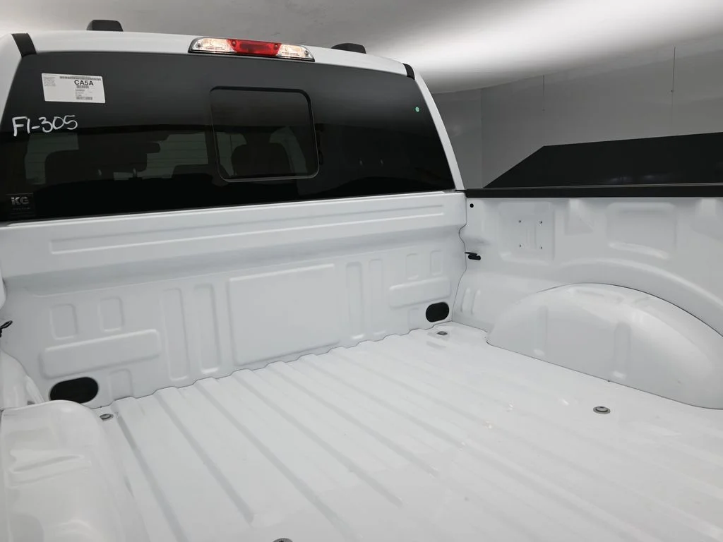 New 2026 Oxford White Ford XLT image 22