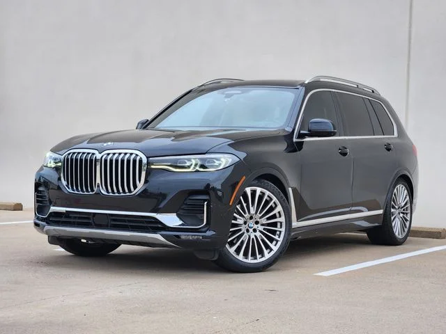 2022 BMW X7 xDrive40i's photo