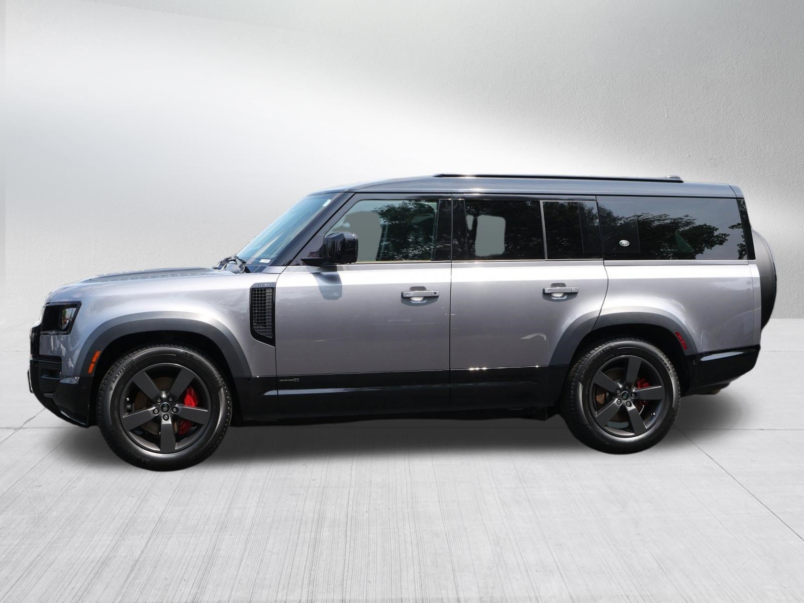 Certified Used 2023 Eiger Grey Metallic Land Rover X image 2
