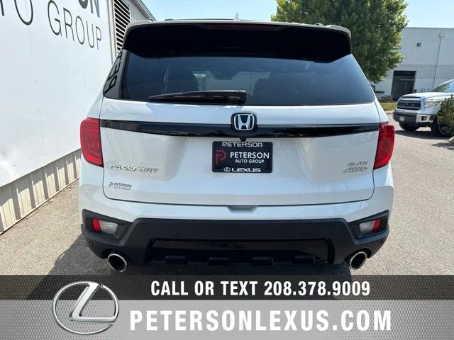 Used 2022 White Honda Elite image 5