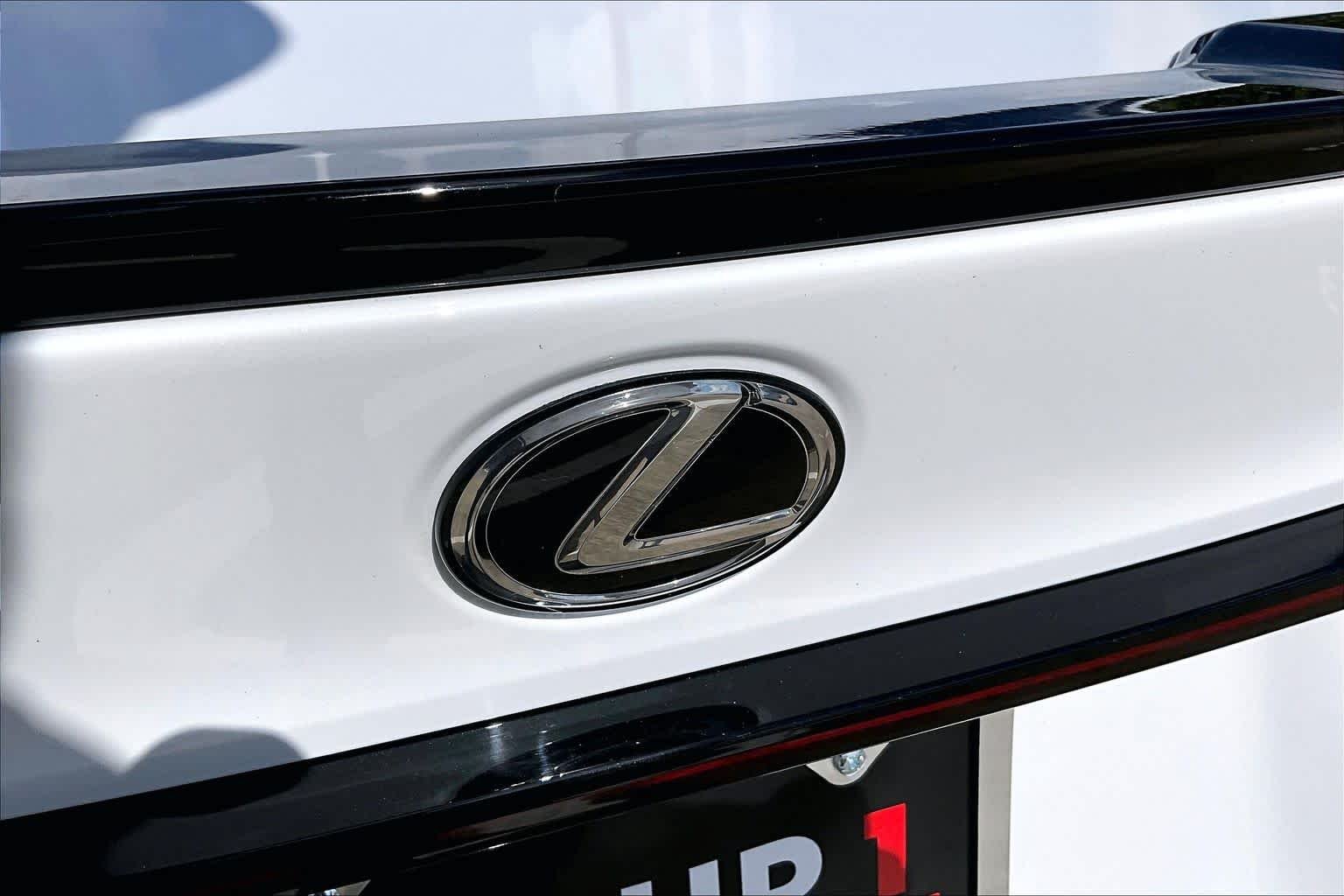Used 2024 Ultra White Lexus F SPORT image 31