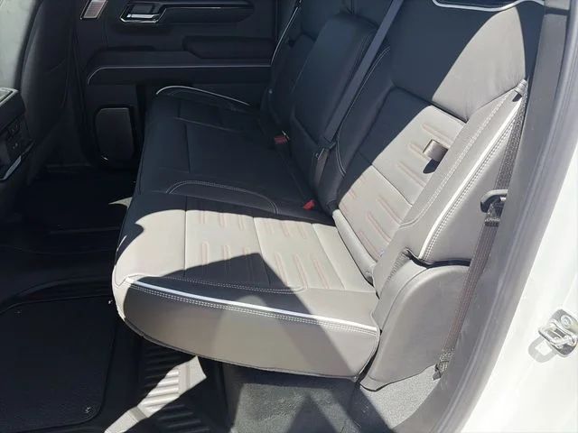 New 2026 White GMC AT4X image 14