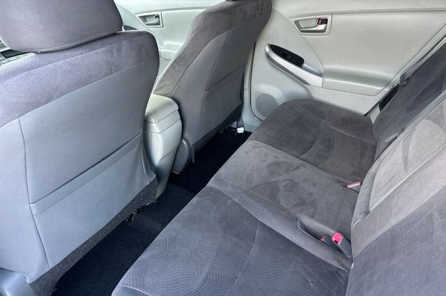 Used 2013 Silver Toyota Two image 14