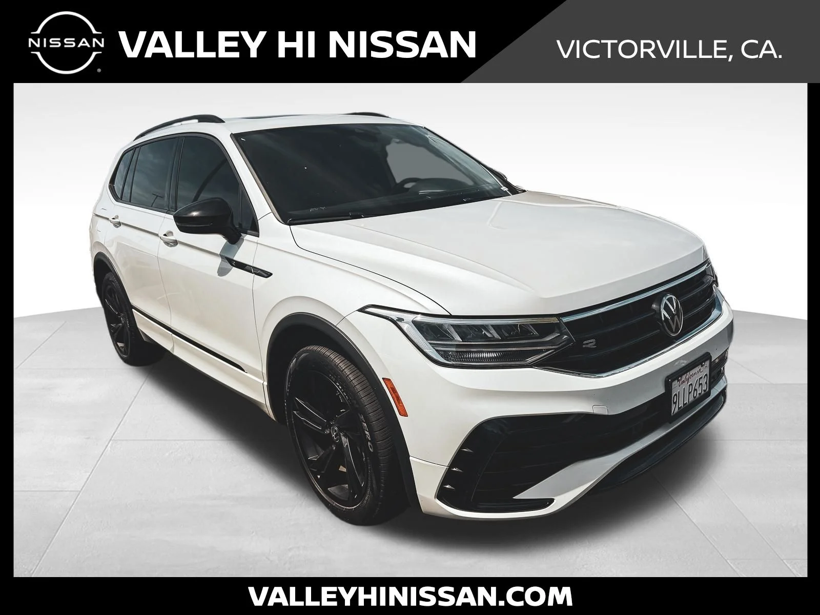 2024 Volkswagen Tiguan 2.0T SE R-Line Black's photo
