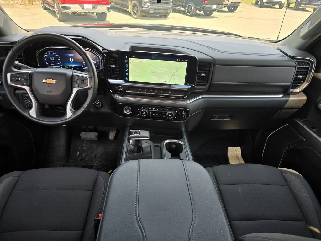 Used 2023 Black Chevrolet LT image 5