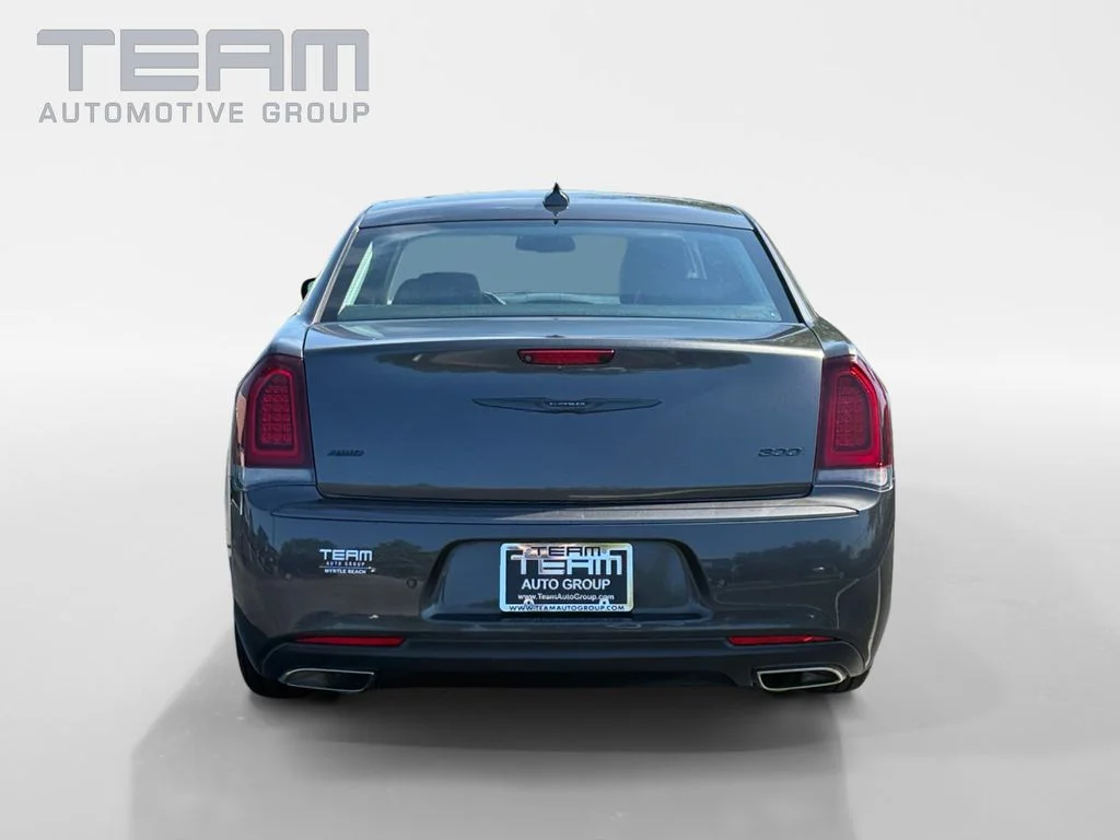 Used 2022 Gray Chrysler Touring image 6