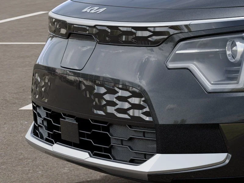 New 2026 Interstellar Gray Kia Wind image 12
