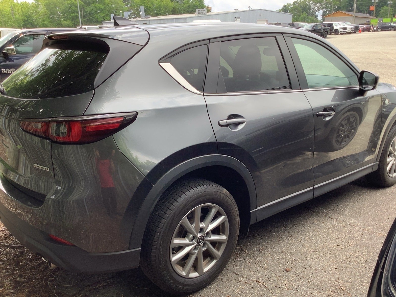 Vehicle Image 2