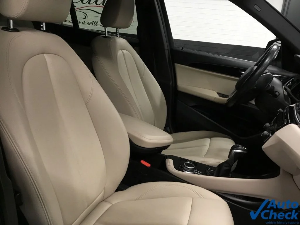 Used 2019 Gray BMW xDrive28i image 36