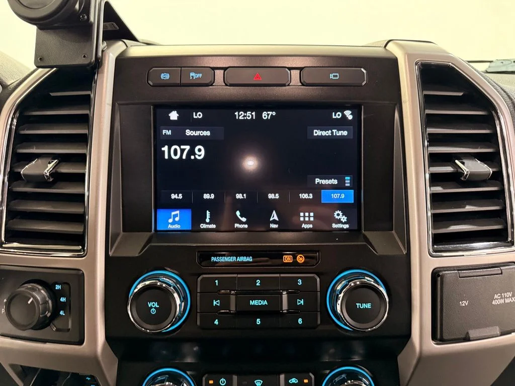 Used 2019 White Ford Lariat image 20