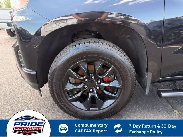 Used 2022 Black Chevrolet Custom image 11