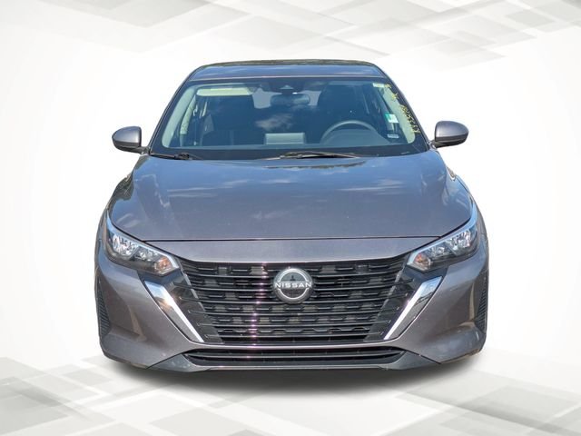 Used 2024 Gray Nissan SV image 9