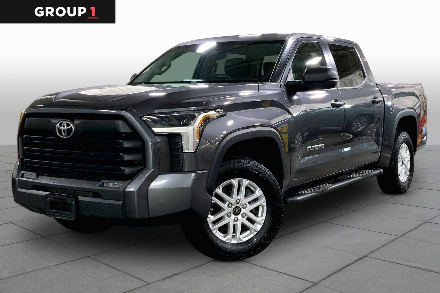 Tundra　イタリア語 Pre-Owned 2025 Toyota Tundra SR5 in Danvers #SX279844R | Ira