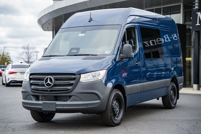 New 2026 Steel Blue Mercedes-Benz Crew 144 WB image 3