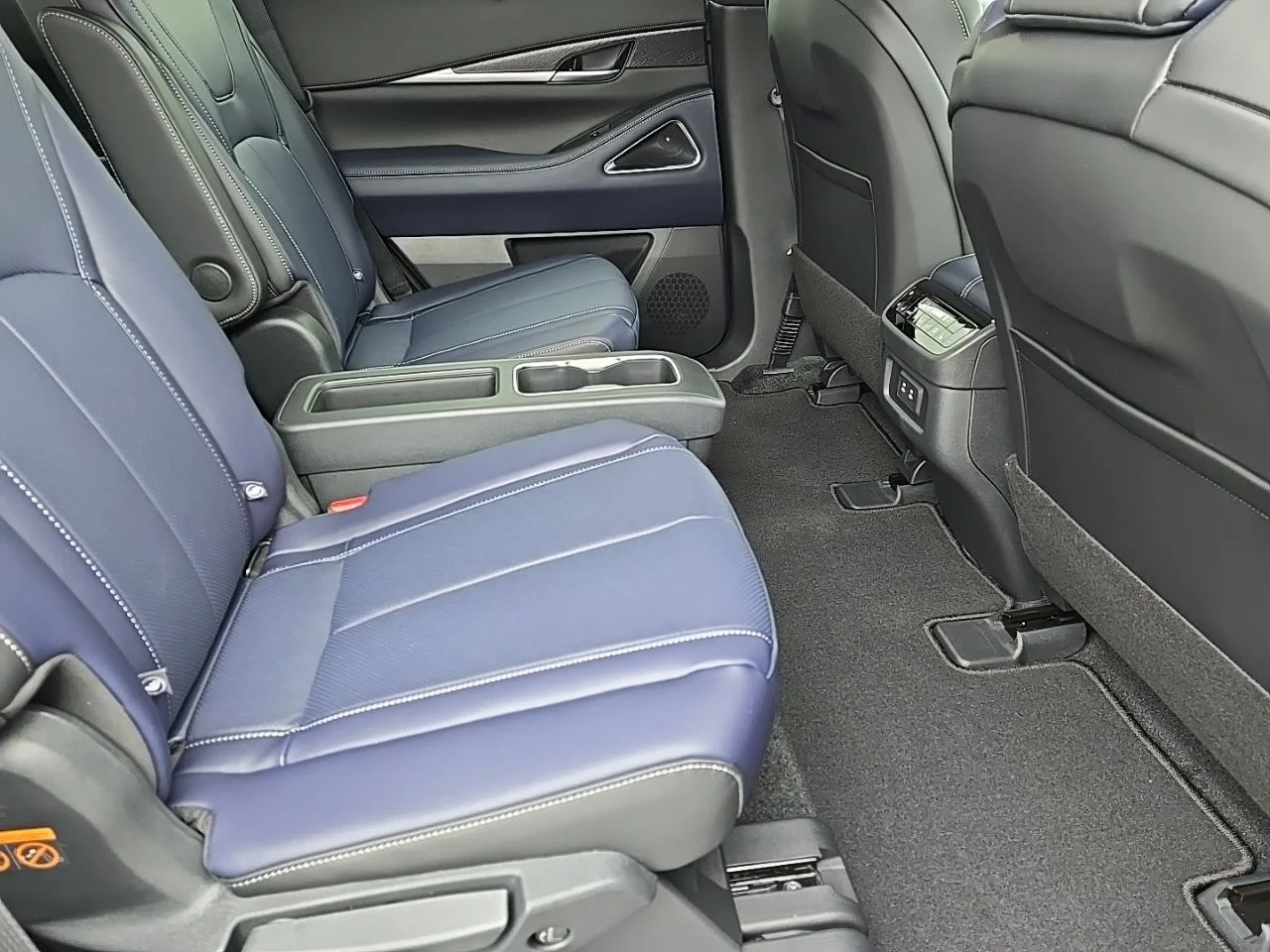 New 2026 HARBOR GRAY INFINITI Sport AWD image 36
