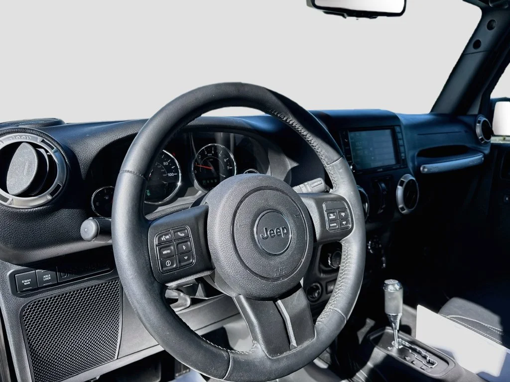 Used 2017 Gray Jeep Unlimited Rubicon image 9