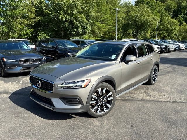 2020 Volvo V60 Cross Country T5 AWD Cross Country's photo