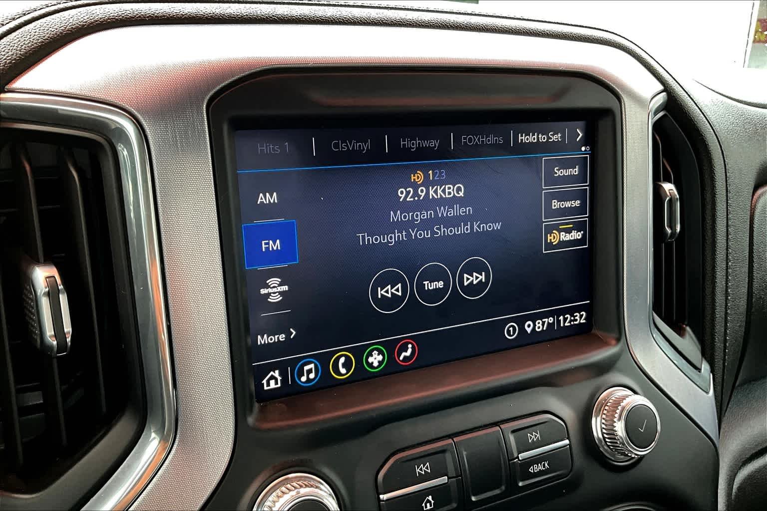 Used 2020 Onyx Black GMC SLT image 34