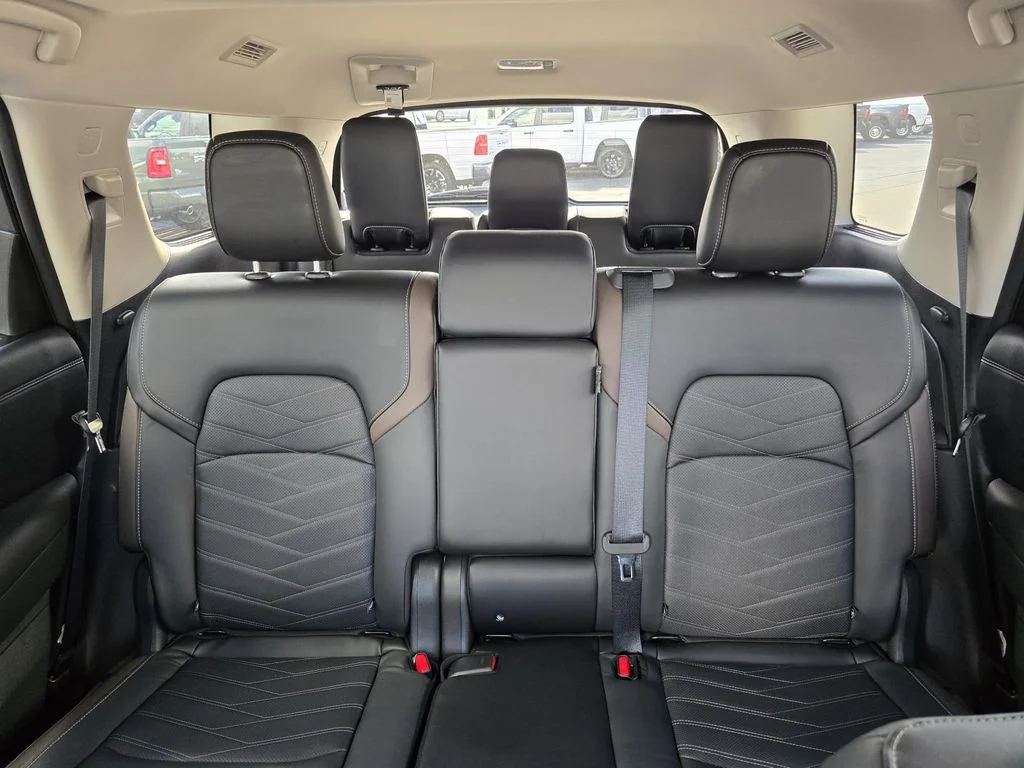 Used 2024 Gray Nissan Platinum 4WD image 20
