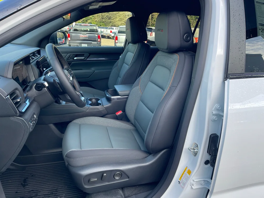2026 GMC Terrain AT4 - Photo 22