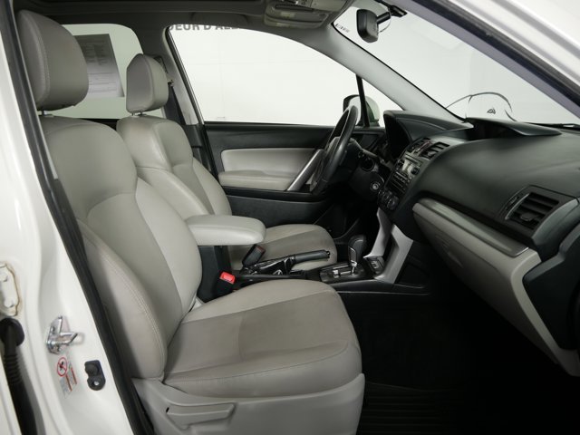 Used 2015 Satin White Pearl Subaru Limited image 17