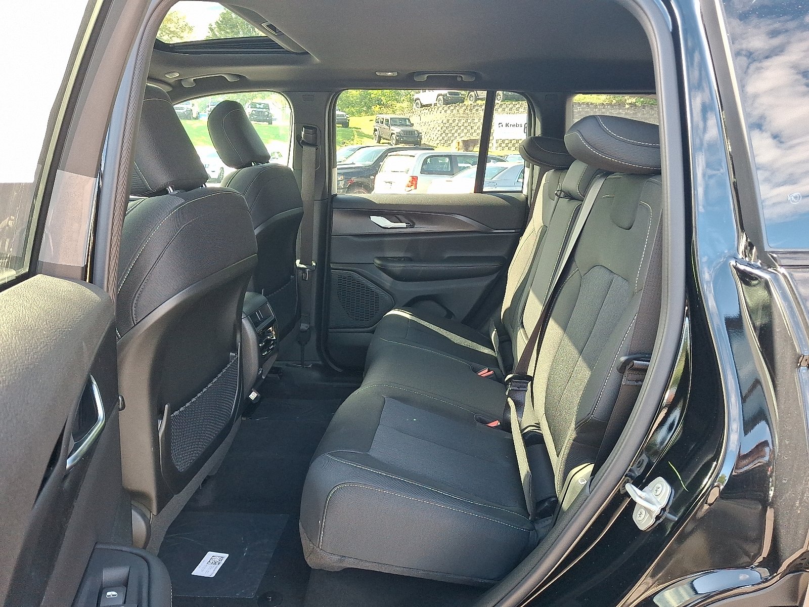 New 2027 High-Gloss Black Paint Jeep Laredo X 4x4 image 6