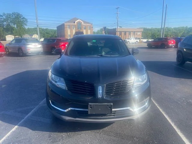 Used 2018 Lincoln MKX Base/Premiere with VIN 2LMPJ8JR2JBL26227 for sale in Morehead, KY