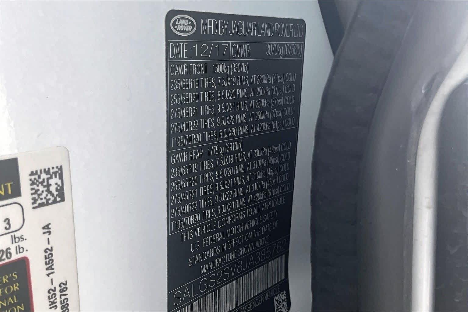Used 2018 Fuji White Land Rover HSE image 33