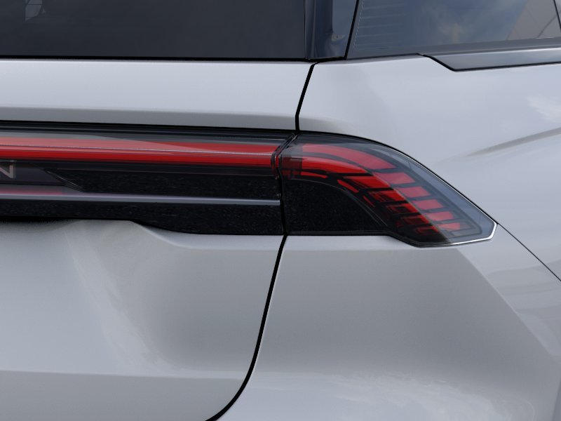 New 2026 Silver Radiance Metallic Clearcoat Lincoln Premiere image 21