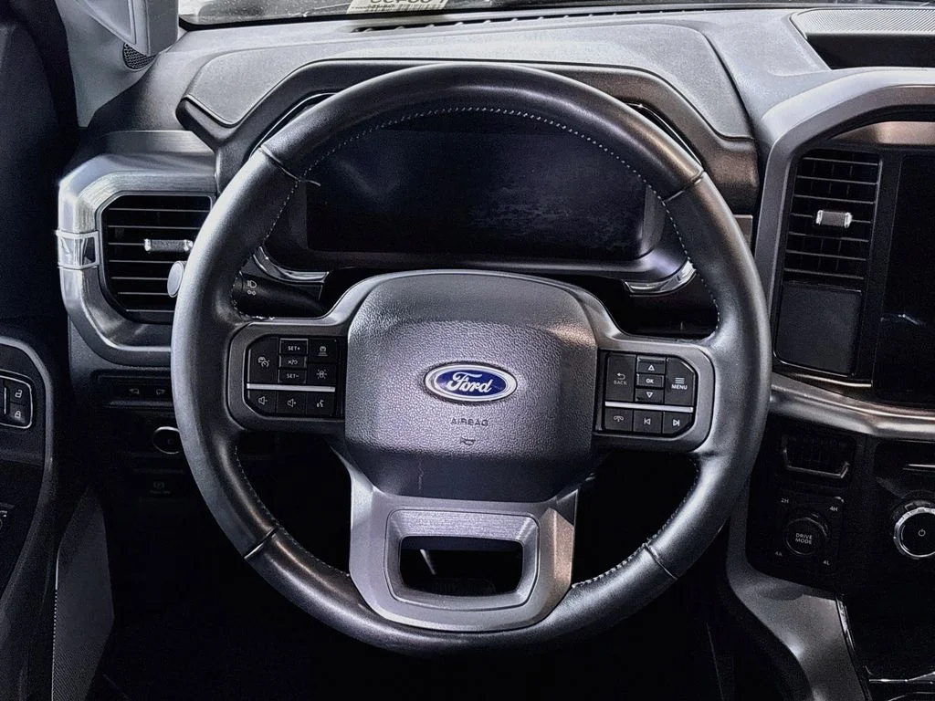 Used 2023 Gray Ford Lariat image 13