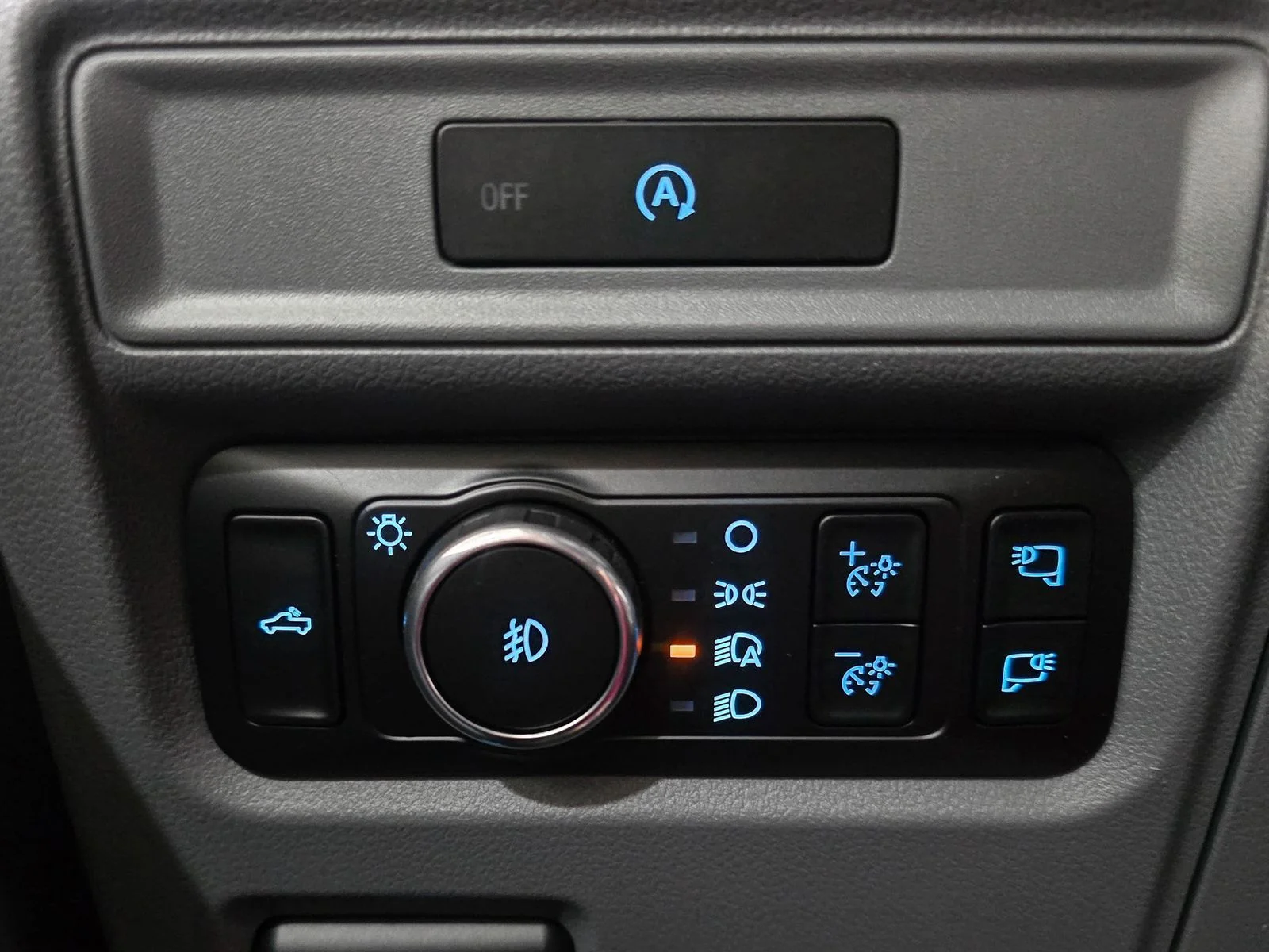 2025 Ford F-150 XLT - Photo 29