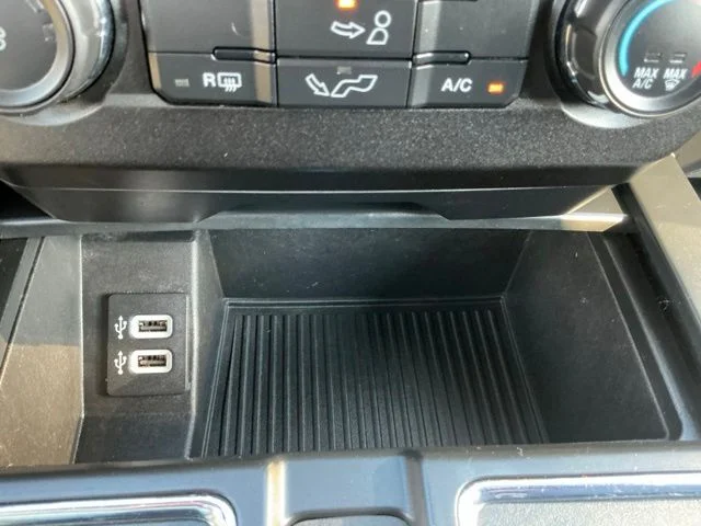 Used 2019 Blue Metallic Ford XL image 38