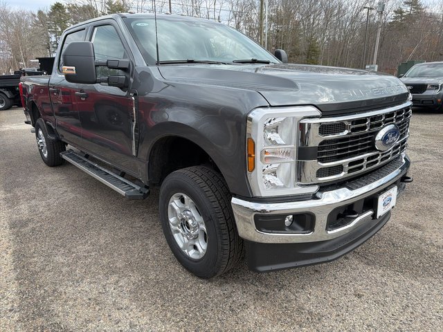 2026 Ford Super Duty F-350® XLT