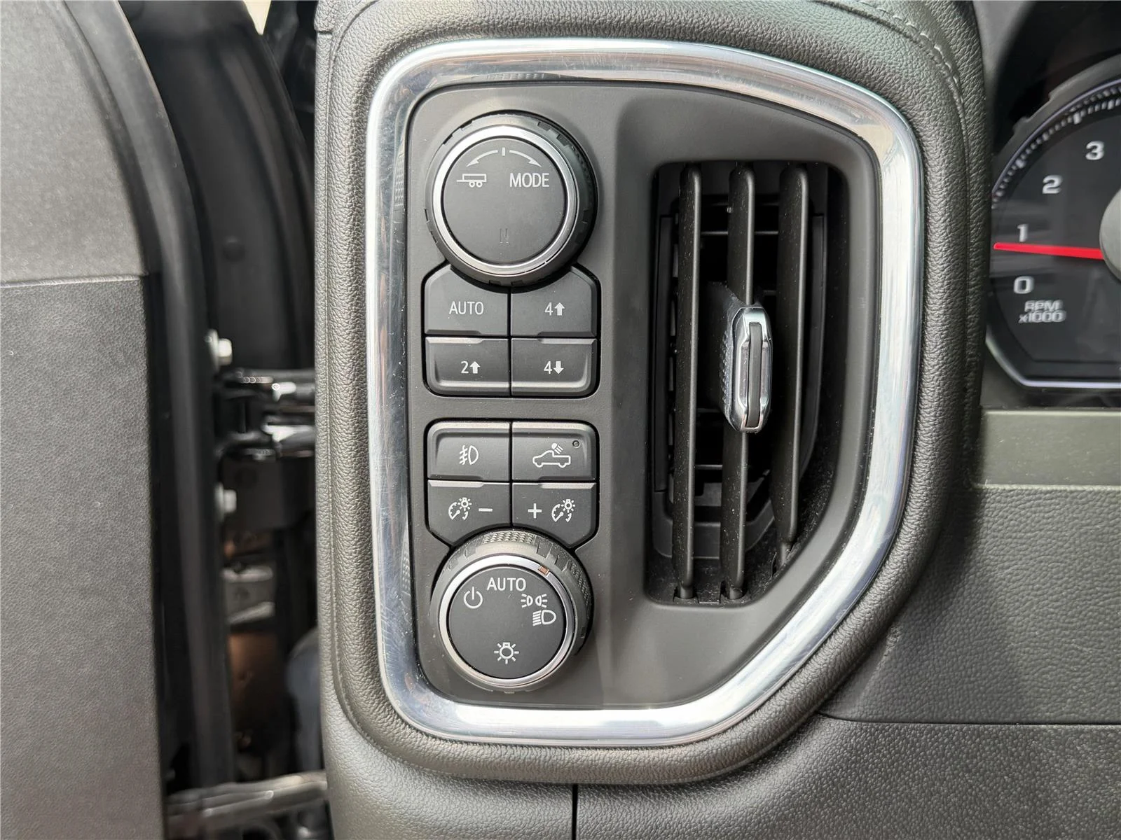 Used 2023 Black Chevrolet LT image 16