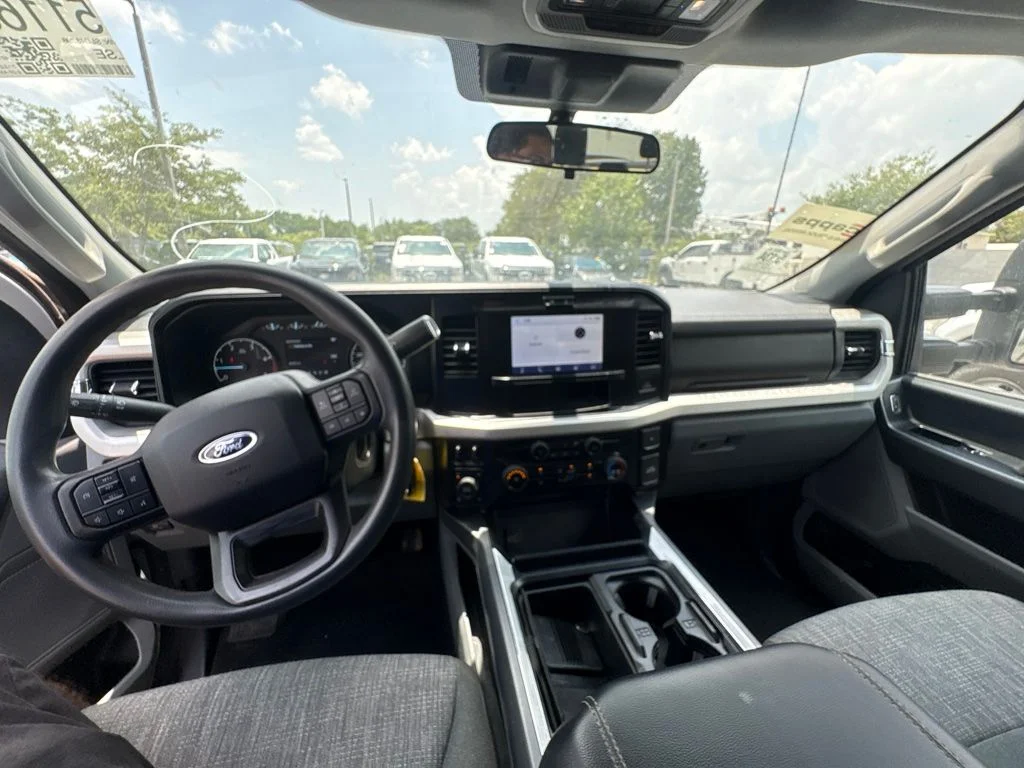 Used 2025 White Ford XLT image 10