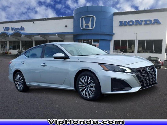 2023 Nissan Altima SV