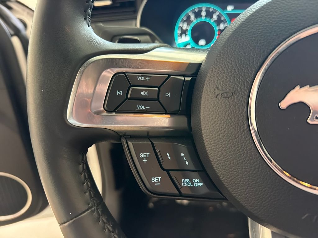 Used 2021 White Ford EcoBoost Premium image 29