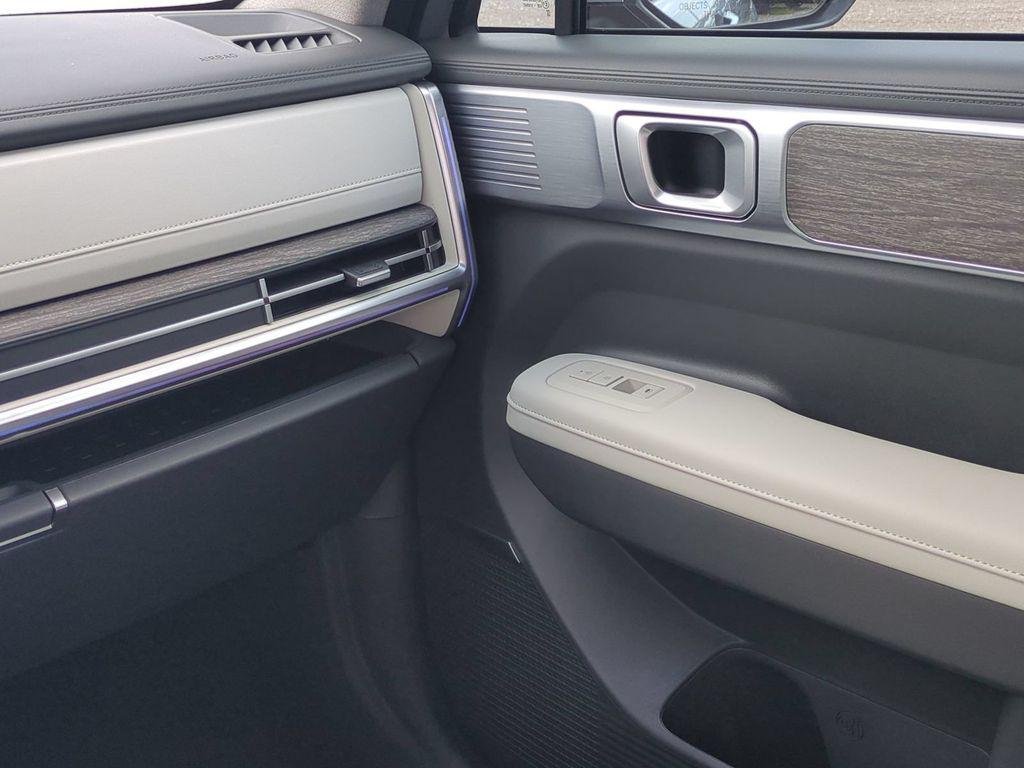 New 2027 Silver Hyundai Limited image 21