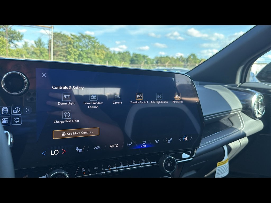 2025 Chevrolet Blazer EV LT - Photo 18
