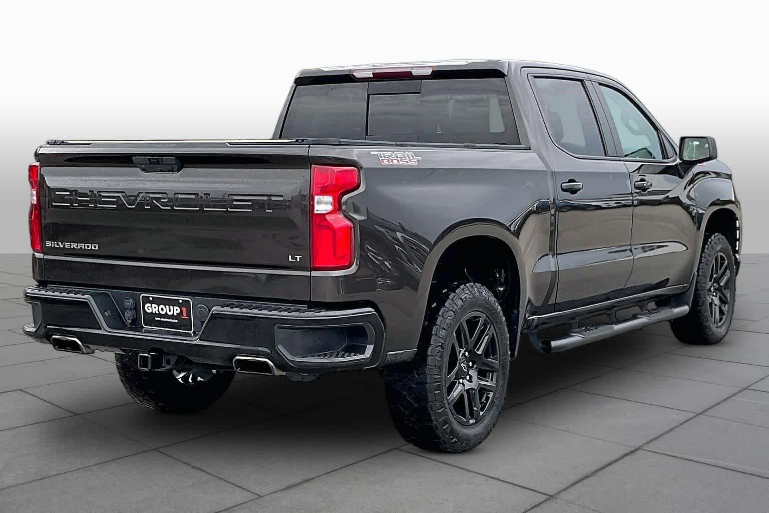 Used 2021 OXFORD BROWN METALLIC Chevrolet LT Trail Boss image 12