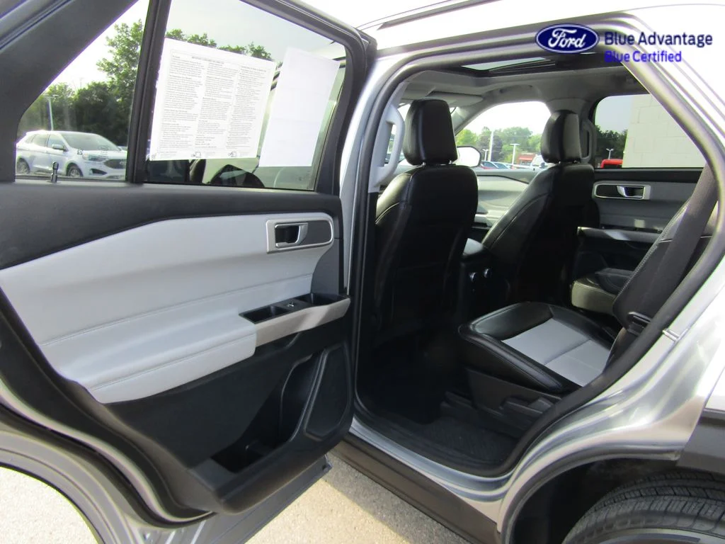 Certified Used 2024 Iconic Silver Metallic Ford XLT image 19