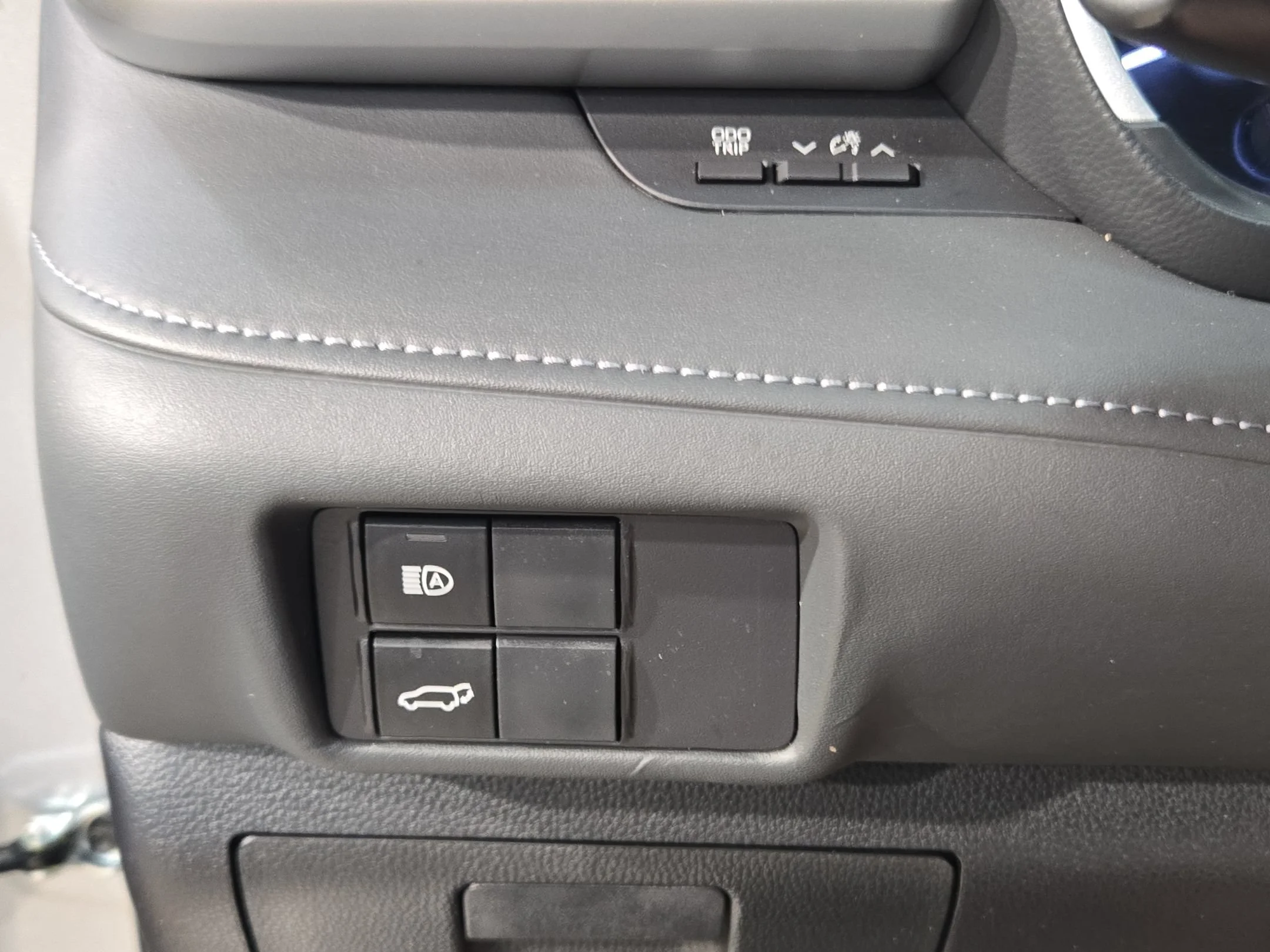 Used 2022 Celestial Silver Metallic Toyota XLE image 26