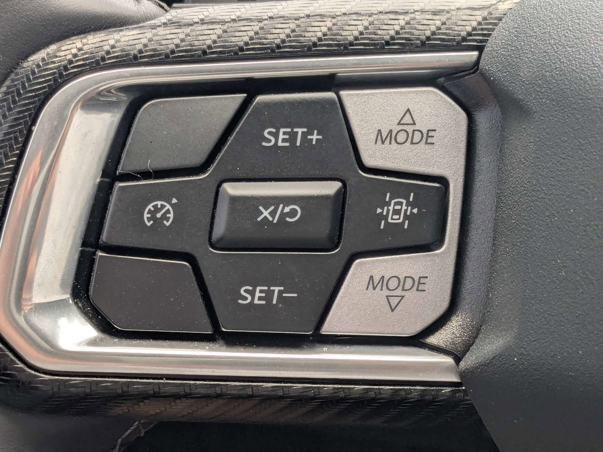Used 2025 Oxford White Ford GT Premium image 27