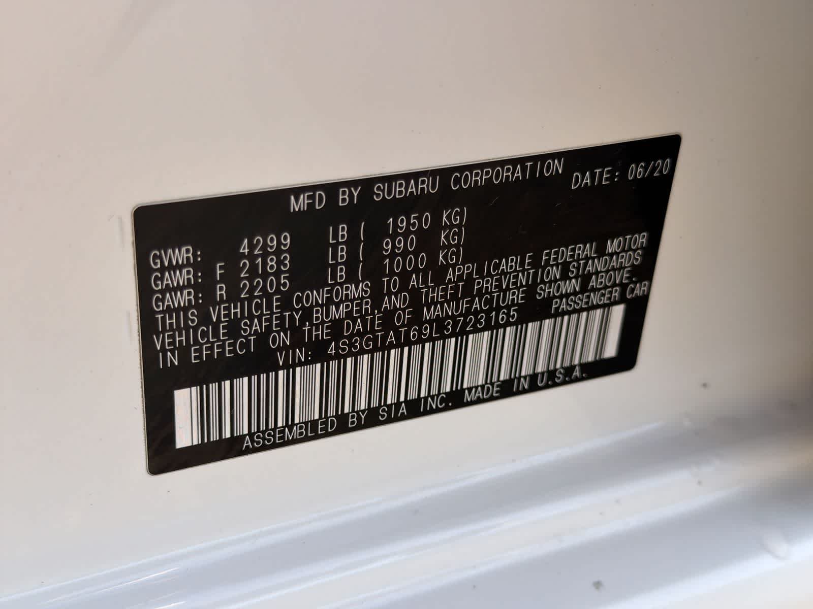 Used 2020 Crystal White Pearl Subaru Limited image 36